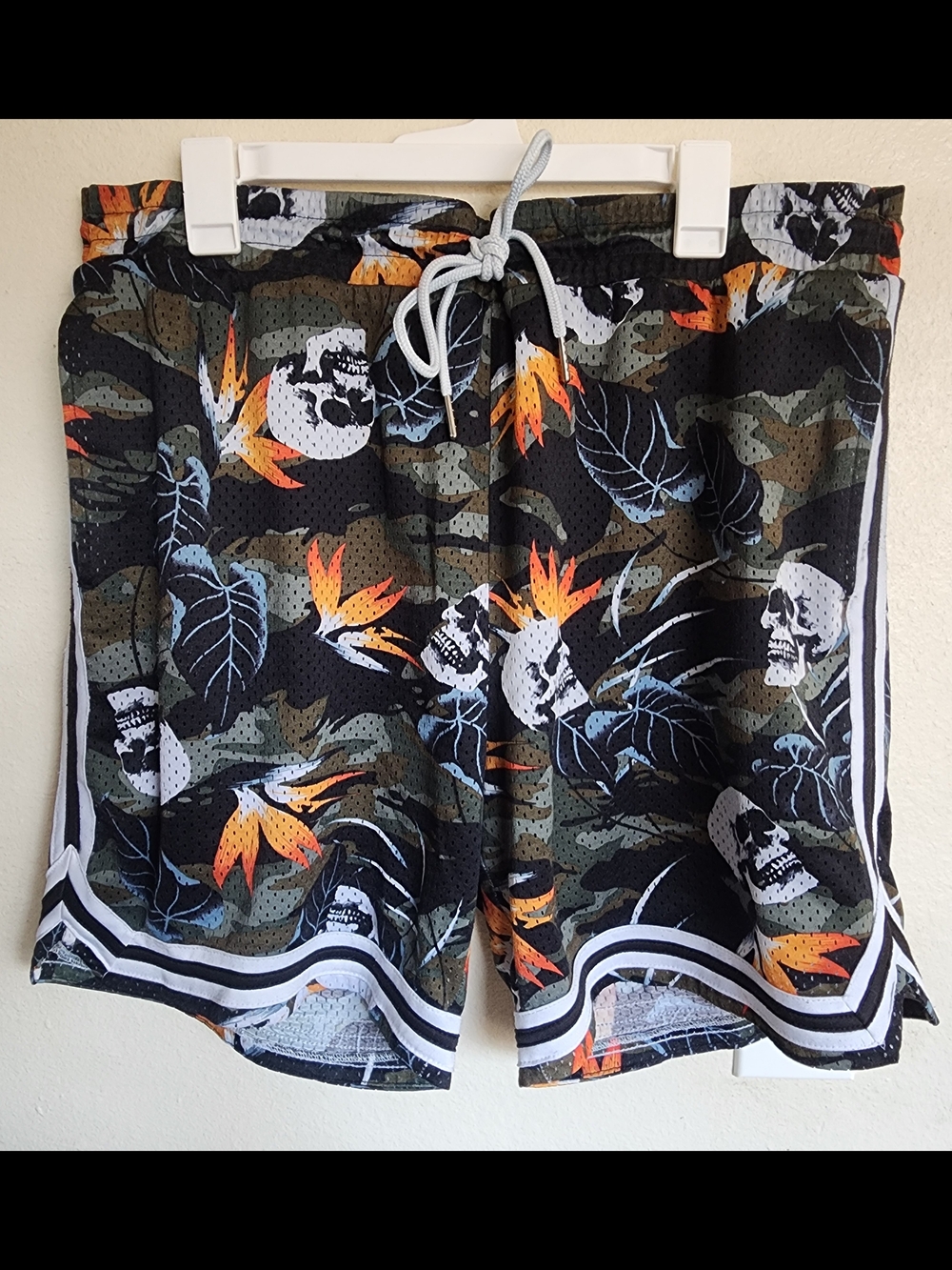 No Boundaries Black & Olive Camo Floral Print Athletic/Basketball Shorts